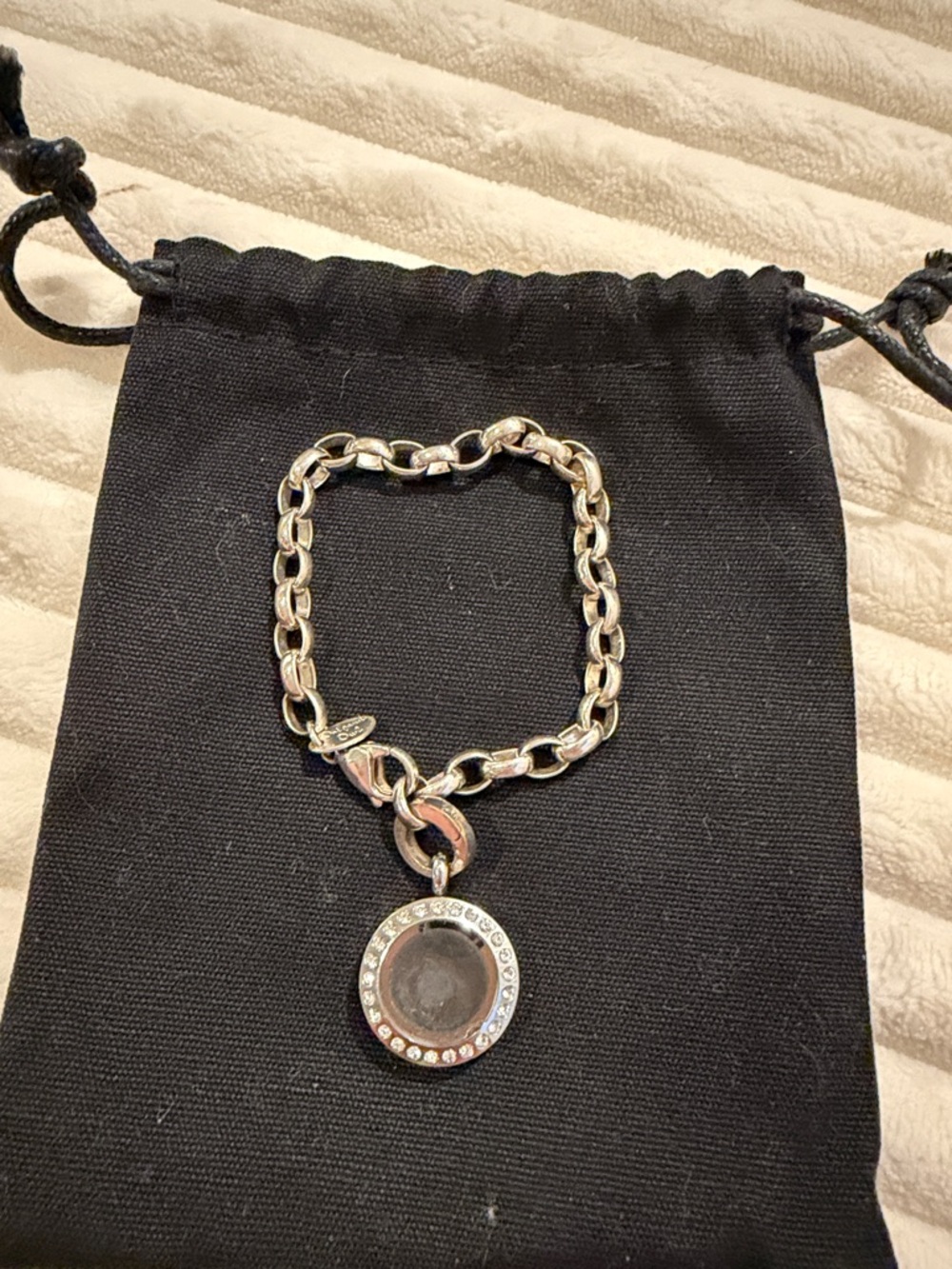 Origami Owl Silver-Tone Crystal Circle locket Charm Chain Bracelet -